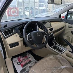 ميتسوبيشي اكسباندر